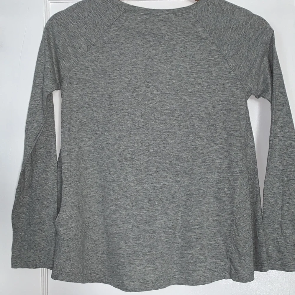 Gap Girls 8 Sequin Ghost Gray Swing Top EUC 👻